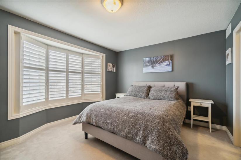 Property listing for #3-437 Highway 8, Stoney Creek, ON