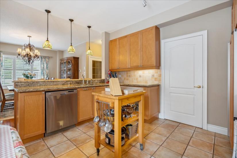 Property listing for #101-100 Beddoe Dr., Hamilton, ON