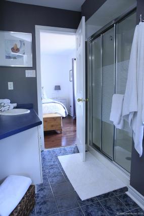 Property listing for 1 Hodge Crt., Dundas, ON