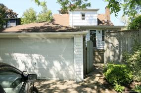 Property listing for 3 Tweedsmuir Ave., Dundas, ON