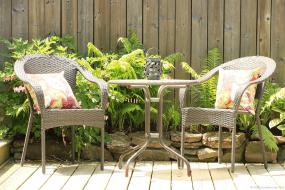 Property listing for 100 Mercer St., Dundas, ON
