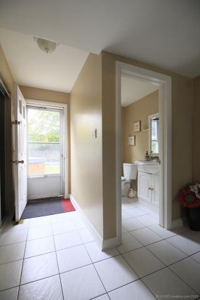 Property listing for 675 Scenic Dr., Hamilton, ON