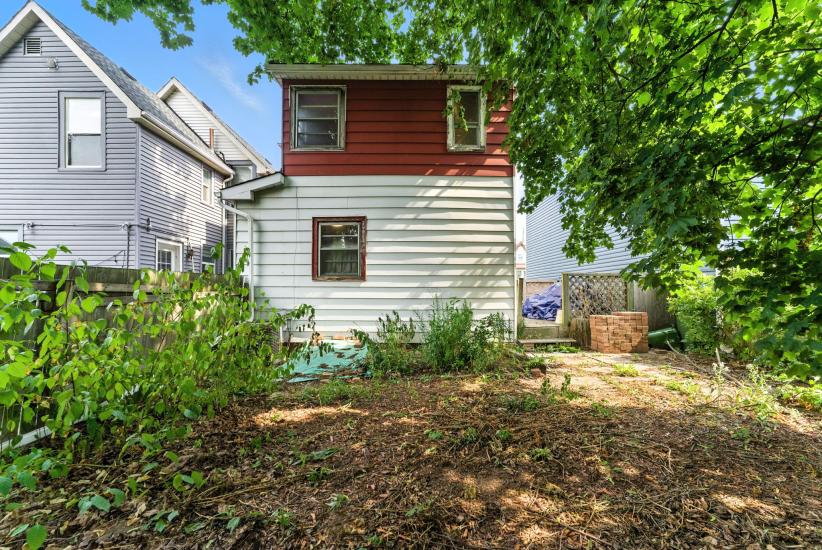 Property listing for 55 Jones St., Hamilton, ON