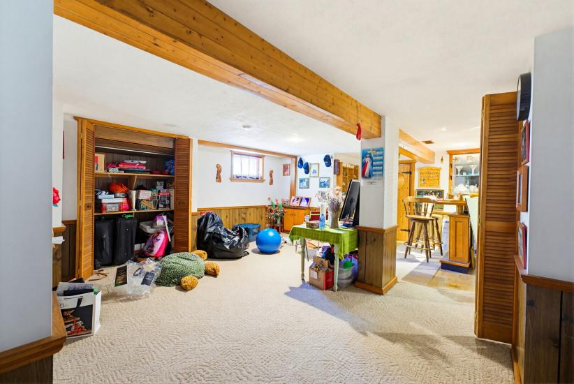Property listing for 257 West 2nd St., Hamilton, ON