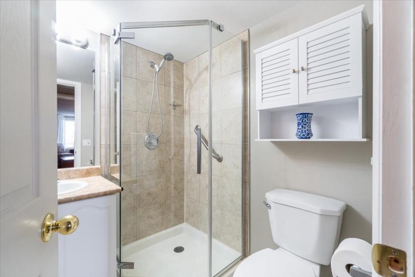 Property listing for #208-990 Golf Links Rd., Ancaster, ON