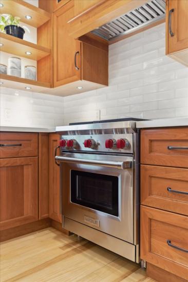 Property listing for 42 Chatham St., Hamilton, ON