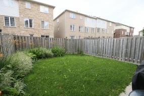 Property listing for 26 Hepworth Cres., Ancaster, ON