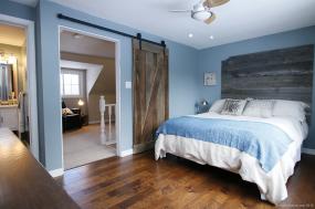 Property listing for 6 Tweedsmuir Ave., Dundas, ON