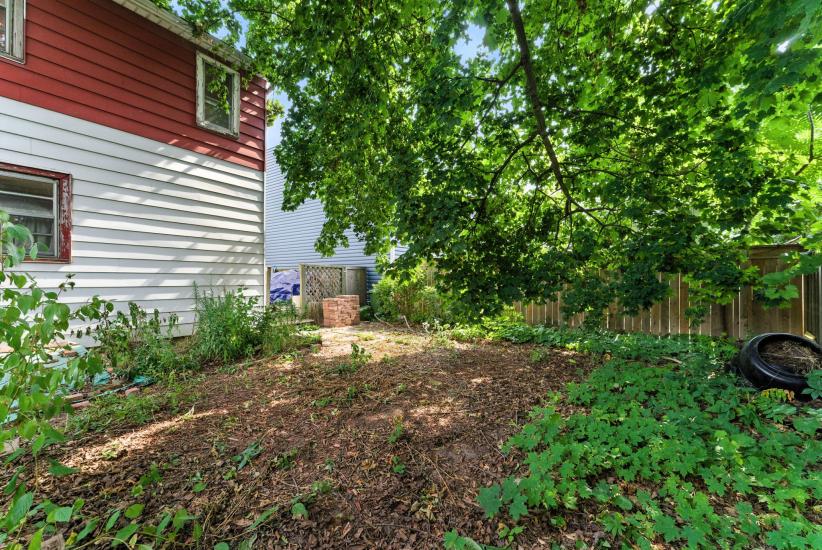 Property listing for 55 Jones St., Hamilton, ON