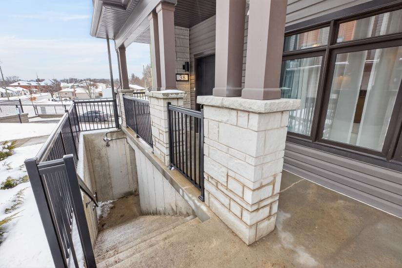 Property listing for #38-2 Willow St., Paris, ON