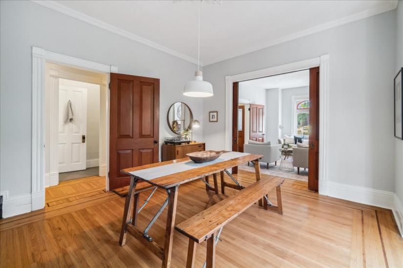 Property listing for 179 Hess St. S., Hamilton, ON