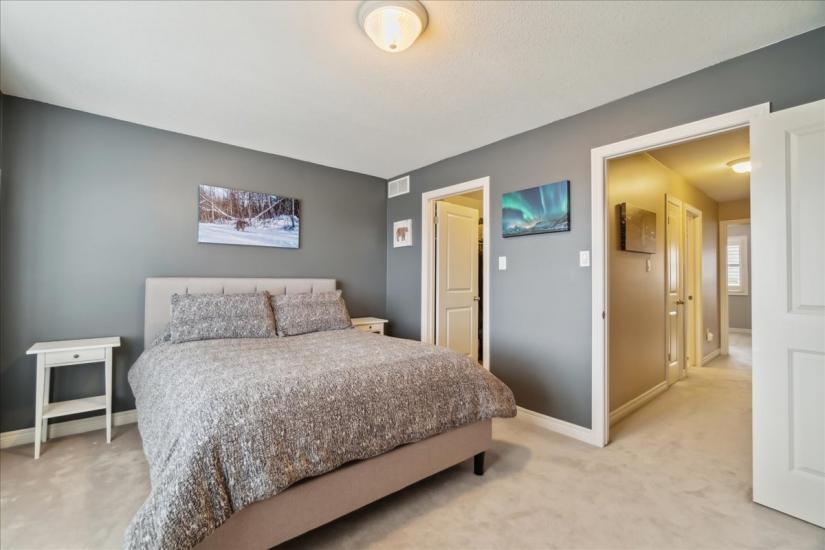 Property listing for #3-437 Highway 8, Stoney Creek, ON