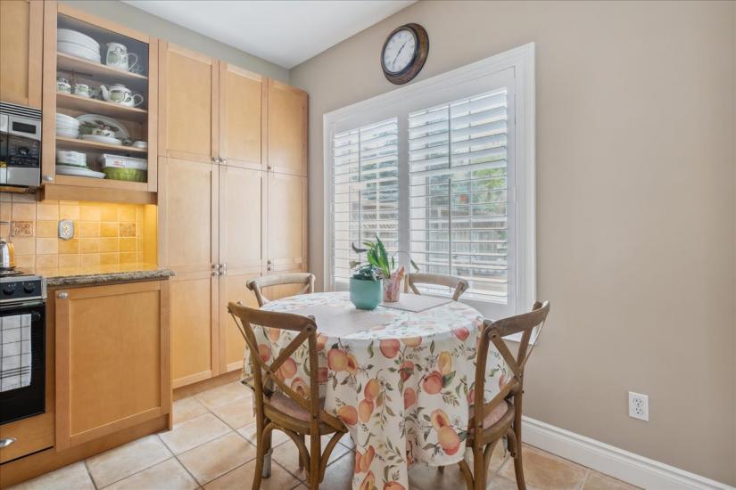 Property listing for #101-100 Beddoe Dr., Hamilton, ON