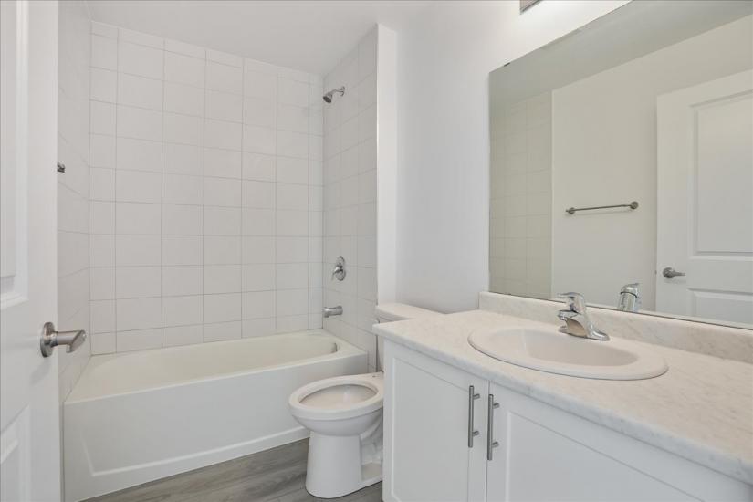 Property listing for #115-5055 Greenlane Rd., Beamsville, ON