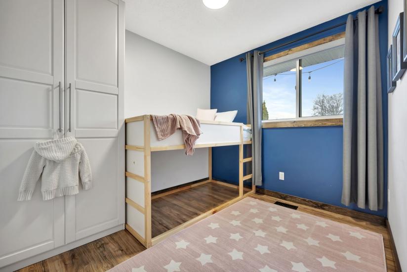 Property listing for 95 Heatherdale Place, Hamilton, ON