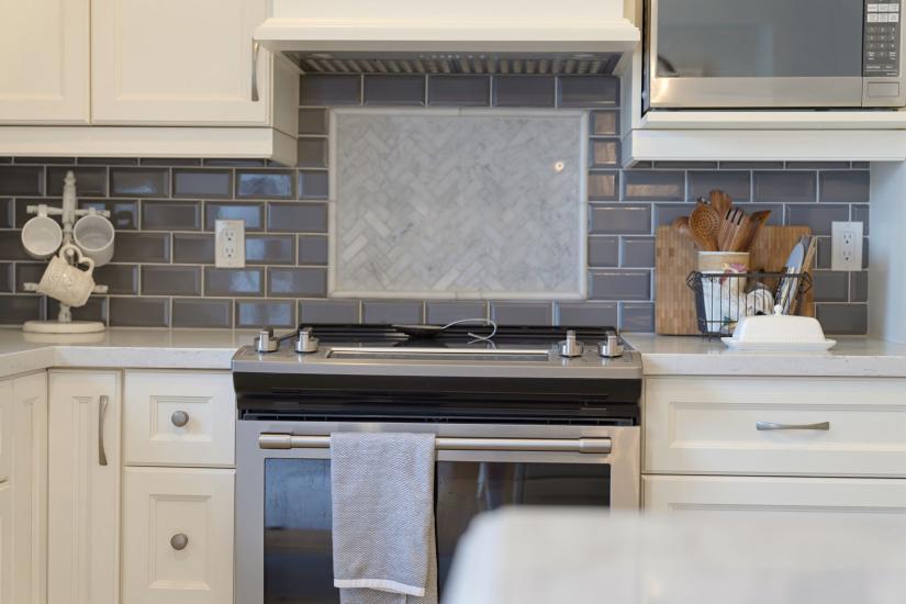 Property listing for 394 Charlton Ave. W., Hamilton, ON