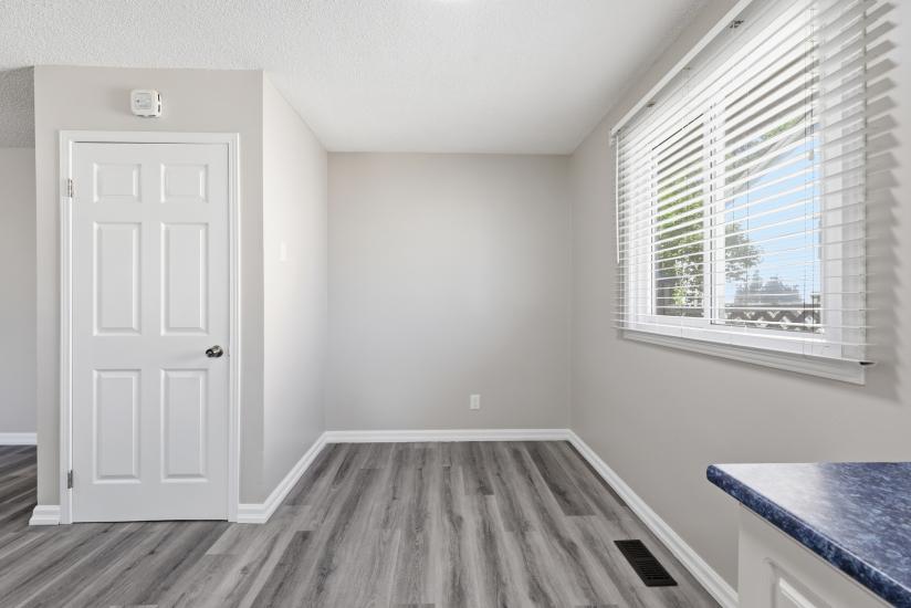 Property listing for 42 Terrace Ave., Welland, ON