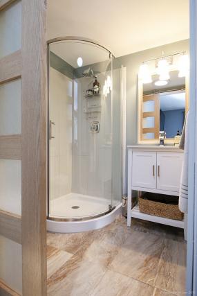 Property listing for 6 Tweedsmuir Ave., Dundas, ON