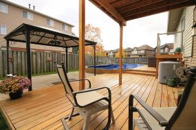 Property listing for 121 Glenhollow Dr., Stoney Creek, ON