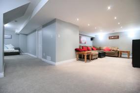 Property listing for 86 Hepburn Cres., Hamilton, ON