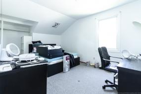 Property listing for 46 Newton Ave., Hamilton, Ontario