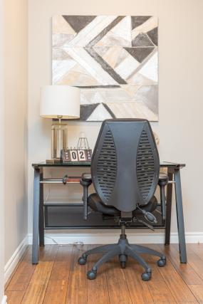 Property listing for 10 Kopperfield Lane, Glancaster, ON