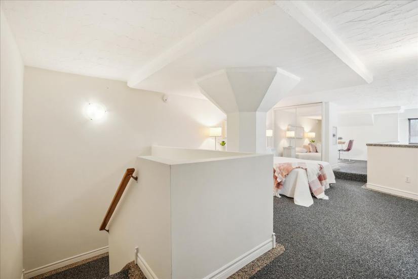 Property listing for #313-50 Main St., Dundas, ON