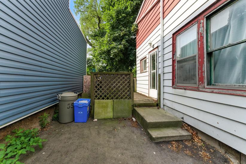 Property listing for 55 Jones St., Hamilton, ON