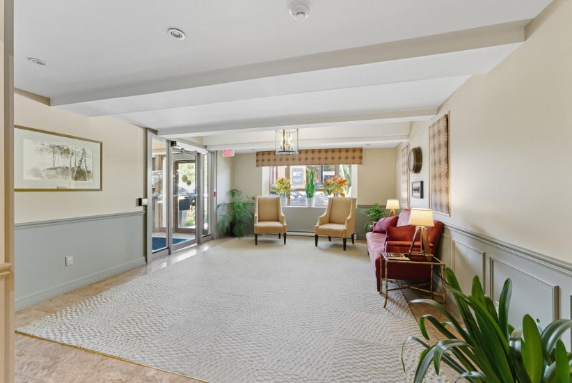 Property listing for #306-5 Ogilvie St., Dundas, ON