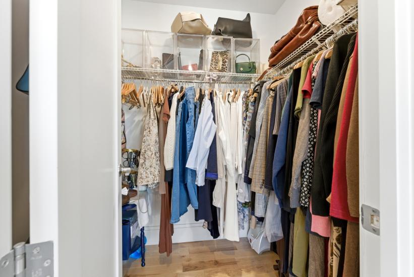 Property listing for #PH4-112 King St. E., Hamilton, ON