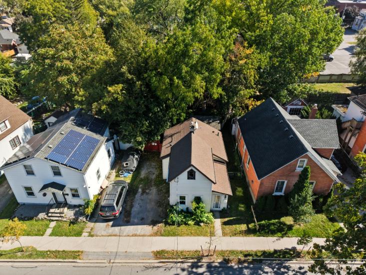 Property listing for 8 Tasker St., St. Catharines, ON