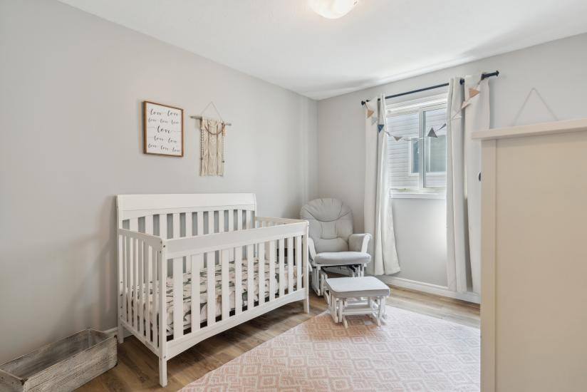 Property listing for 11 Anderson Cres., Smithville, ON