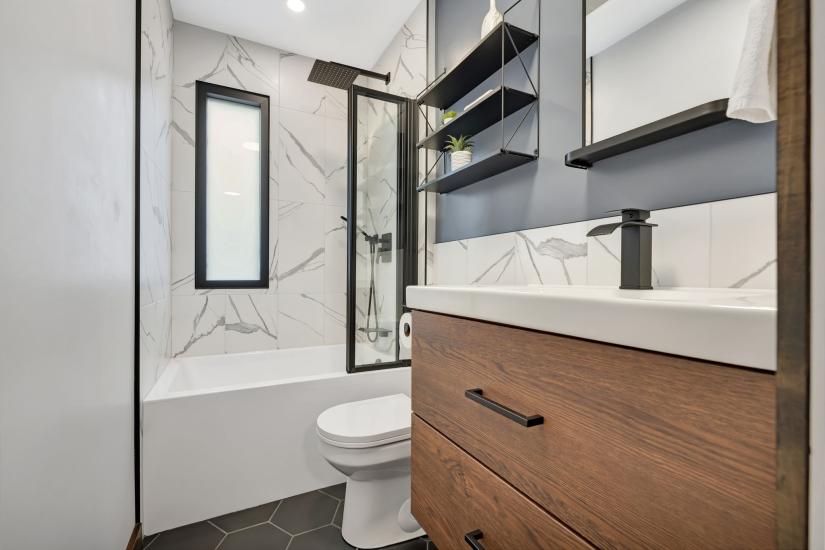 Property listing for 95 Heatherdale Place, Hamilton, ON
