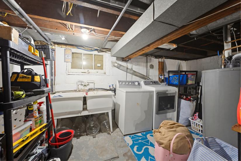 Property listing for 124 Campbell Ave., Hamilton, ON