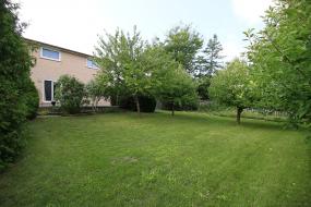 Property listing for 182 Solomon Cres., Hamilton, ON