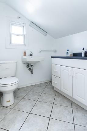 Property listing for 46 Newton Ave., Hamilton, Ontario