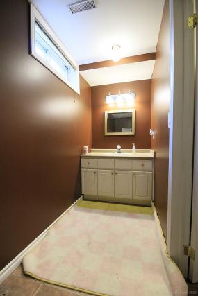 Property listing for 6 Highbury Dr., Hamilton, ON