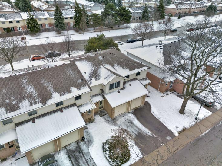 Property listing for #7-860 Rymal Rd. E., Hamilton, ON