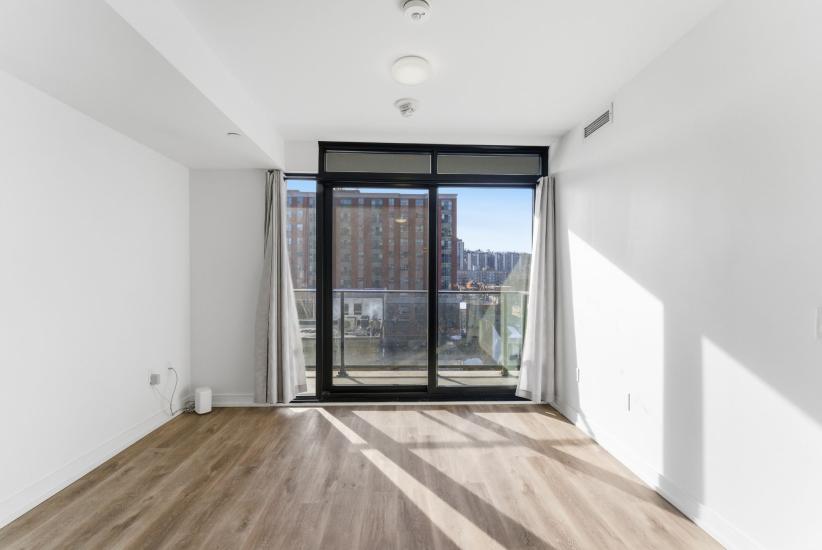 Property listing for #606-1 Jarvis St., Hamilton, ON