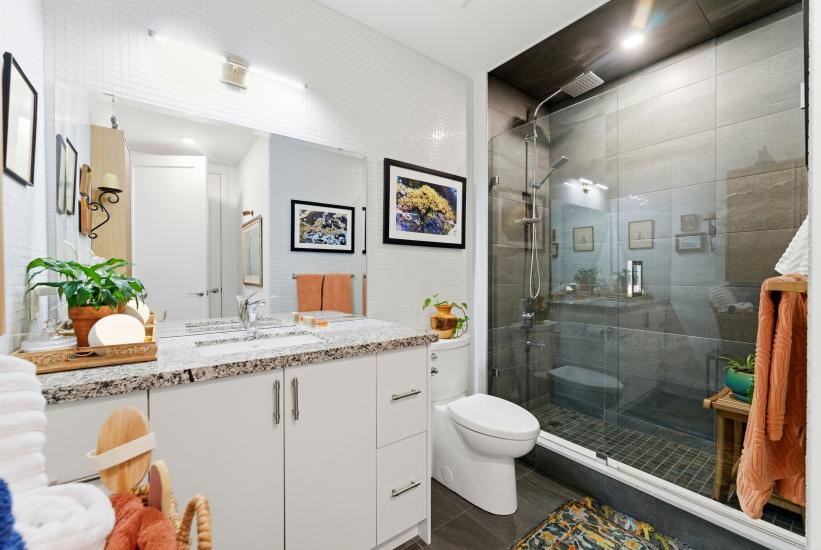 Property listing for #PH4-112 King St. E., Hamilton, ON