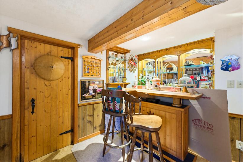 Property listing for 257 West 2nd St., Hamilton, ON