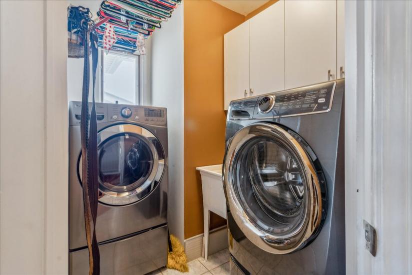 Property listing for 75 Claudette Gate, Hamilton, ON