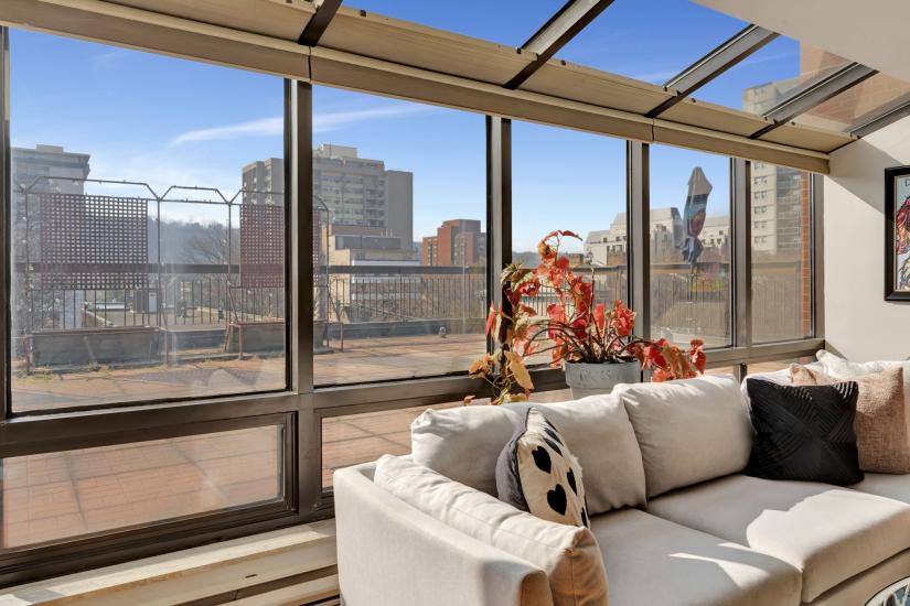 Property listing for #601-28 Duke St., Hamilton, ON