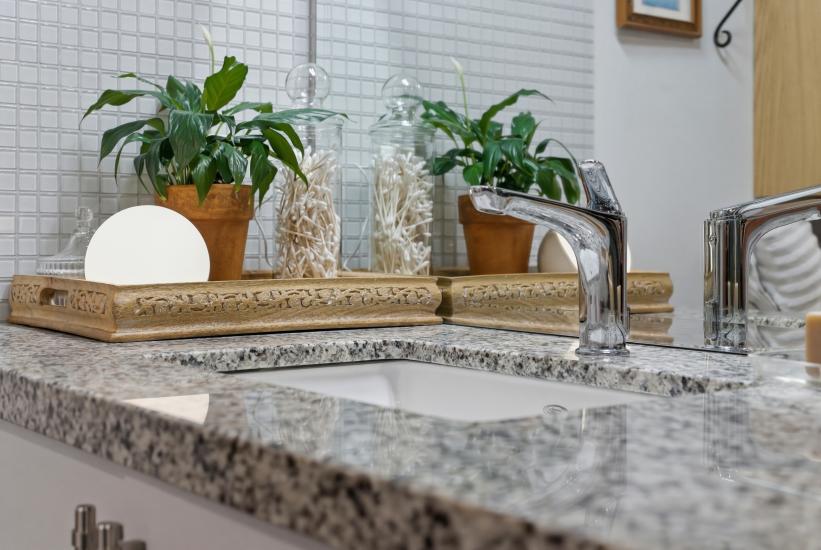 Property listing for #PH4-112 King St. E., Hamilton, ON