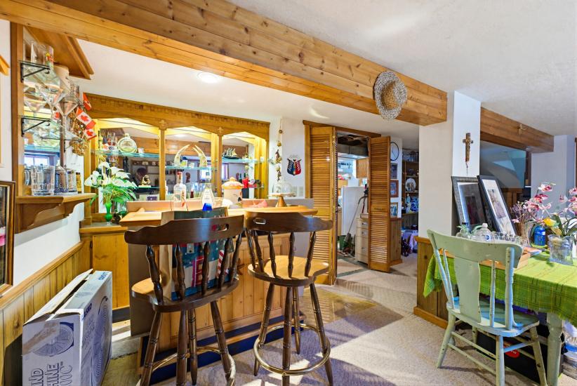 Property listing for 257 West 2nd St., Hamilton, ON