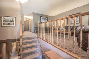 Property listing for 105 Glenhollow Dr., Stoney Creek, ON