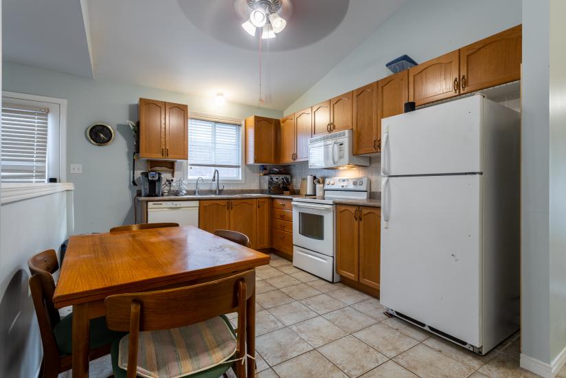 Property listing for 500 Jones Rd., Stoney Creek, ON