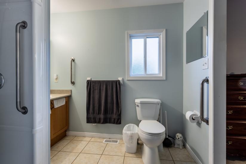 Property listing for 500 Jones Rd., Stoney Creek, ON