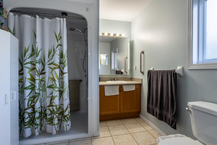 Property listing for 500 Jones Rd., Stoney Creek, ON