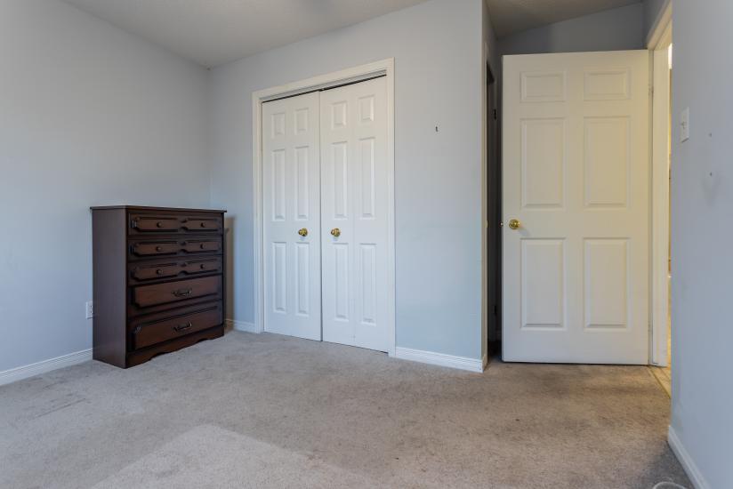 Property listing for 500 Jones Rd., Stoney Creek, ON